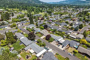 2465 17th St, Springfield, OR 97477 - Photo 45