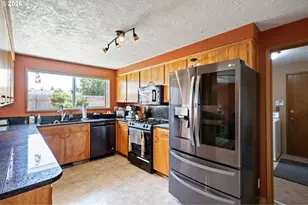 2465 17th St, Springfield, OR 97477 - Photo 13