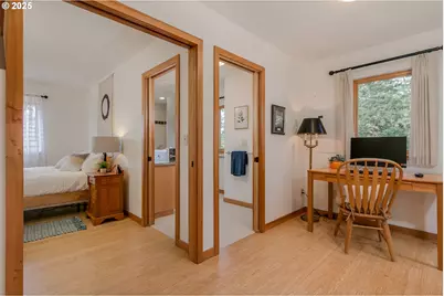 31212 Camas Ln, Eugene, OR 97405 - Photo 27