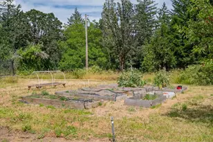 37625 Sunset Ln, Brownsville, OR 97327 - Photo 23