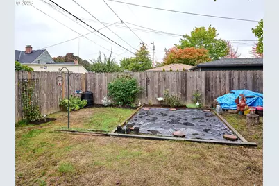 2075 Laurel Ave NE, Salem, OR 97301 - Photo 25