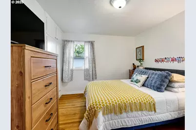 2075 Laurel Ave NE, Salem, OR 97301 - Photo 11