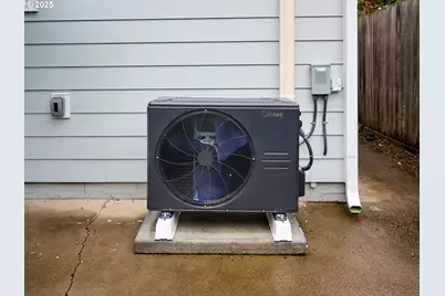 2075 Laurel Ave NE, Salem, OR 97301 - Photo 27