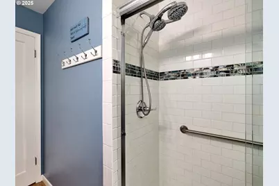 2075 Laurel Ave NE, Salem, OR 97301 - Photo 15