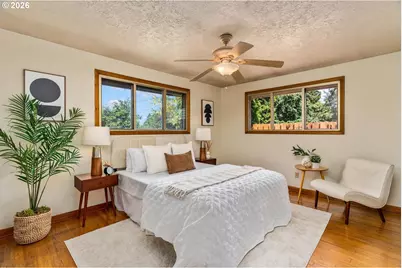 10919 SE Mill Ct, Portland, OR 97216 - Photo 19