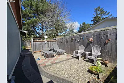 1265 34th Pl, Florence, OR 97439 - Photo 23