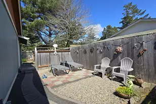1265 34th Pl, Florence, OR 97439 - Photo 23