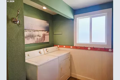 1265 34th Pl, Florence, OR 97439 - Photo 11