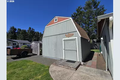 1265 34th Pl, Florence, OR 97439 - Photo 19