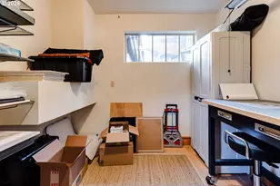 1660 Leatherwood Dr, Eugene, OR 97405 - Photo 35