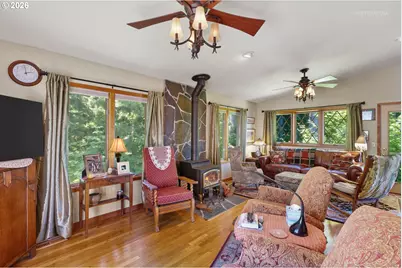 26789 NW Saint Helens Rd, Scappoose, OR 97056 - Photo 17