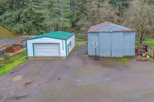 34022 Tarbell Rd, Scappoose, OR 97056 - Photo 3