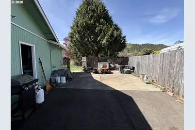 747 Evergreen Loop, Reedsport, OR 97467 - Photo 19