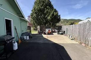 747 Evergreen Loop, Reedsport, OR 97467 - Photo 19