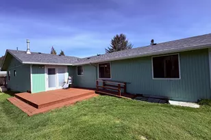 747 Evergreen Loop, Reedsport, OR 97467 - Photo 5