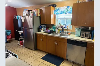 837 SW Valley Forge Way, Beaverton, OR 97006 - Photo 7