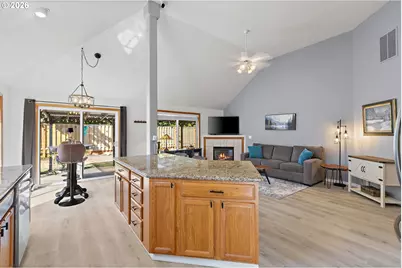 1682 SE 11th Ave, Canby, OR 97013 - Photo 11