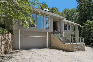 10838 S Southridge Dr, Portland, OR 97219 - Photo 29