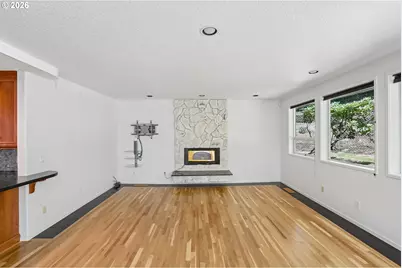 10838 S Southridge Dr, Portland, OR 97219 - Photo 3