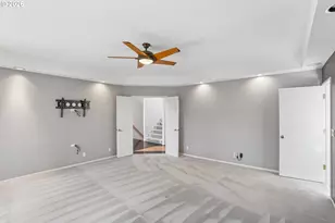 10838 S Southridge Dr, Portland, OR 97219 - Photo 13
