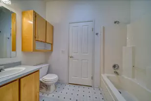 51500 SE Westlake Dr, Scappoose, OR 97056 - Photo 35