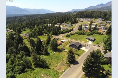 960 NW Angel Heights Rd, Stevenson, WA 98648 - Photo 1