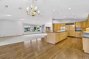 2277 SW Nancy Pl, Gresham, OR 97080 - Photo 9