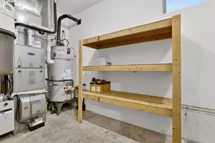 2277 SW Nancy Pl, Gresham, OR 97080 - Photo 47