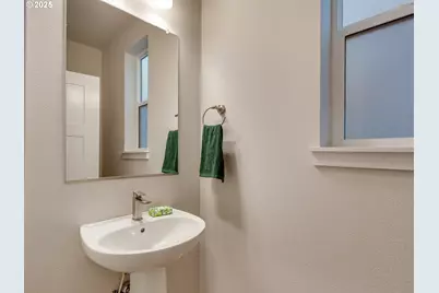 13866 SW 174th Ave, Tigard, OR 97140 - Photo 17