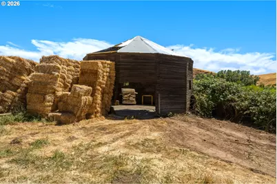 54884 Day Rd, Milton-Freewater, OR 97862 - Photo 11
