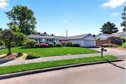 2116 NE 142nd Ave, Portland, OR 97230 - Photo 3