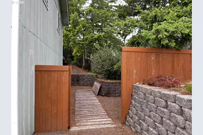 2159 42nd St, Florence, OR 97439 - Photo 47