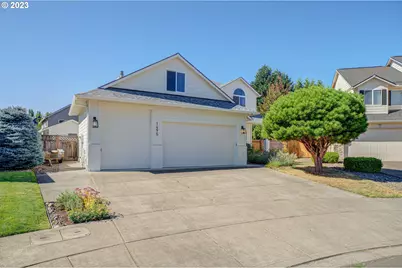 1495 NE Zachary St, Hillsboro, OR 97124 - Photo 1