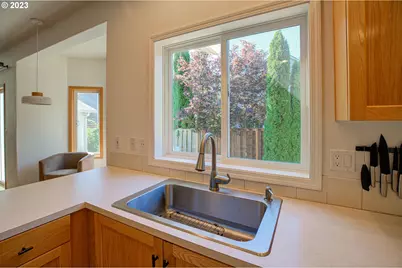 1495 NE Zachary St, Hillsboro, OR 97124 - Photo 23