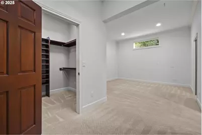 604 SW Arboretum Cir, Portland, OR 97221 - Photo 25