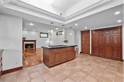 604 SW Arboretum Cir, Portland, OR 97221 - Photo 11