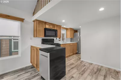 8372 Enchanted Way SE #253, Turner, OR 97392 - Photo 9