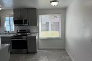 970 W 10th Ave, Junction City, OR 97448 - Photo 13