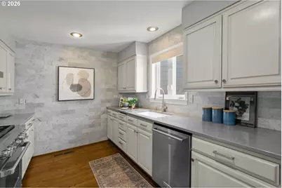 10209 NW Village Heights Dr, Portland, OR 97229 - Photo 9