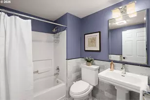 10209 NW Village Heights Dr, Portland, OR 97229 - Photo 17