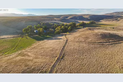 46310 Cook Rd, Baker City, OR 97814 - Photo 3