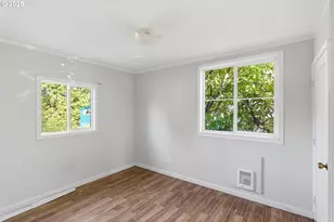 11751 SE Oak St, Portland, OR 97216 - Photo 23