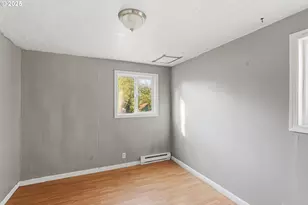 11751 SE Oak St, Portland, OR 97216 - Photo 11