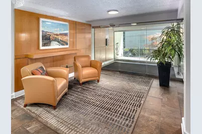2211 SW Park Pl #803, Portland, OR 97205 - Photo 5