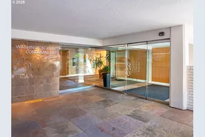 2211 SW Park Pl #803, Portland, OR 97205 - Photo 3