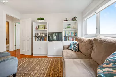 2211 SW Park Pl #803, Portland, OR 97205 - Photo 23