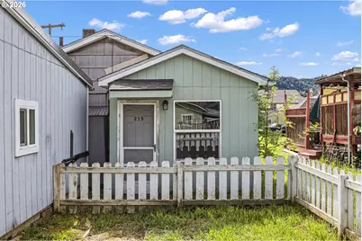 215 E 2nd Ave, Riddle, OR 97469 - Photo 29