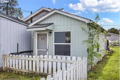 215 E 2nd Ave, Riddle, OR 97469 - Photo 31