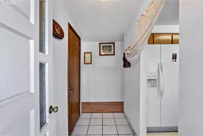 3218 West Pl, Hubbard, OR 97032 - Photo 15