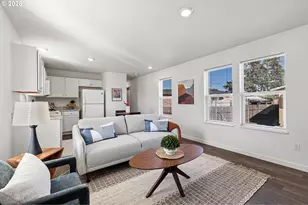 1085 W 1st Ave, Junction City, OR 97448 - Photo 3